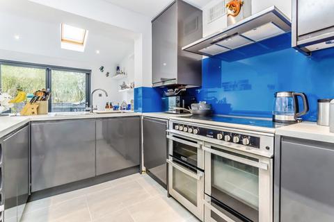 4 bedroom semi-detached house for sale, Spencer Road, Caterham, Surrey, CR3