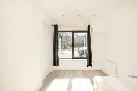 2 bedroom apartment to rent, 28-32 Desborough Street, High Wycombe HP11