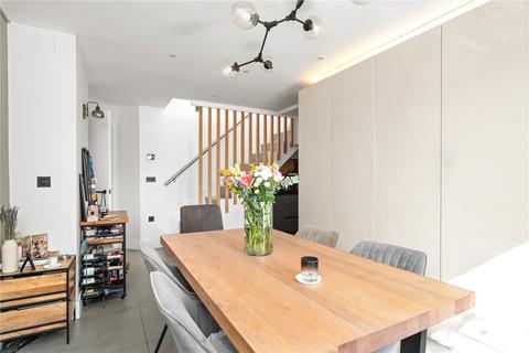 2 bedroom apartment for sale, Quaker Street, London, E1