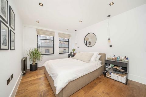 2 bedroom flat for sale, Old Town, London SW4