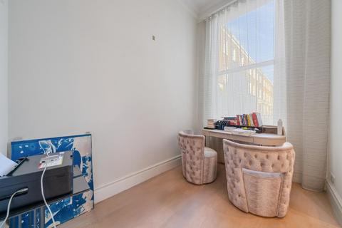 6 bedroom house to rent, Inverness Gardens, Kensington and Chelsea, W8