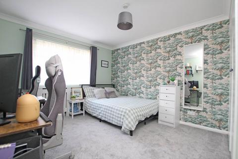 2 bedroom flat for sale, Shortdean Place, Old Town, BN21 1SA