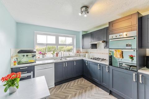 4 bedroom detached house for sale, The Choakles, Wootton, Northampton