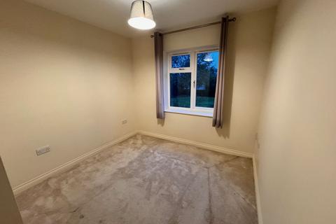 2 bedroom ground floor flat for sale, Epsom Road, Guildford, GU1