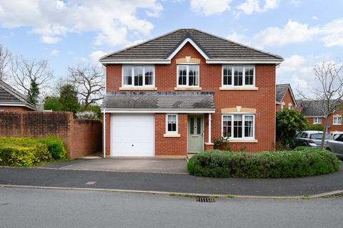 4 bedroom detached house for sale, Ross-on-Wye, Edge of countryside  location