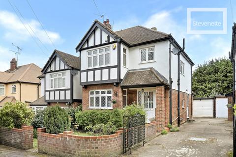 3 bedroom semi-detached house for sale, Wood Meads, Epping