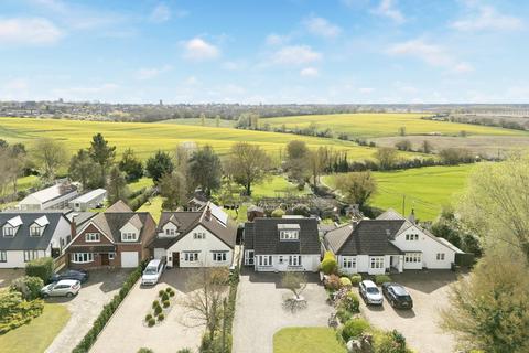 3 bedroom detached bungalow for sale, Lindsey Street, Epping