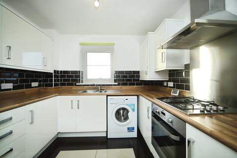 2 bedroom flat for sale, Mill House Road, Norton Fitzwarren, Taunton