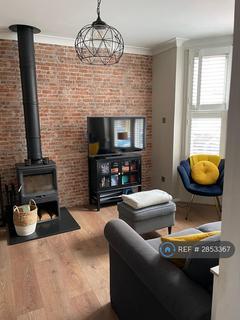 3 bedroom terraced house to rent, York Road, Canterbury, CT1