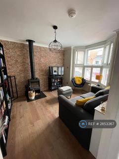 3 bedroom terraced house to rent, York Road, Canterbury, CT1