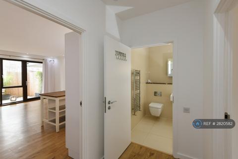 2 bedroom flat to rent, Cabanel Place, Kennington, SE11