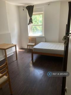 1 bedroom in a house share to rent, Carleton Road, London, N7