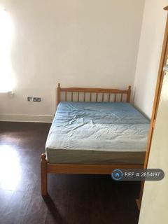 1 bedroom in a house share to rent, Carleton Road, London, N7
