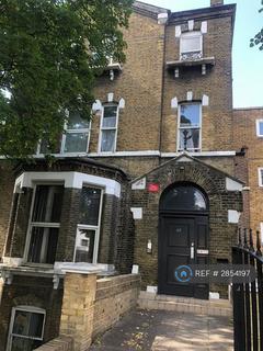 1 bedroom in a house share to rent, Carleton Road, London, N7