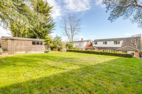 4 bedroom detached house for sale, Cranborne Avenue
