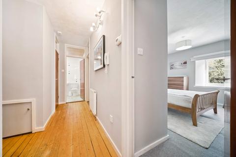 2 bedroom apartment to rent, Dean Path, Edinburgh