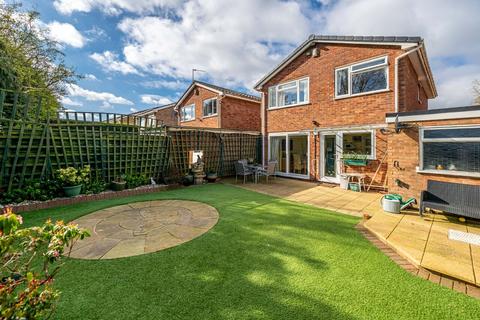 4 bedroom detached house for sale, Thompson Close, Willenhall