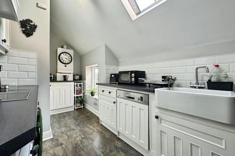 2 bedroom apartment for sale, Old Hall Court, Pinfold Lane, Aldridge, WS9 0QU