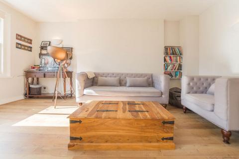 2 bedroom flat to rent, Warwick Road, Earls Court, London