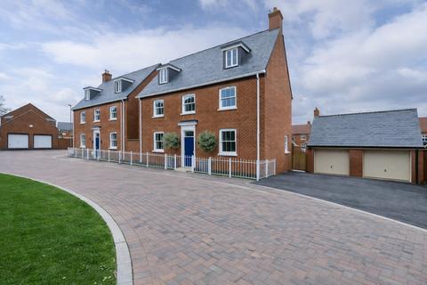 5 bedroom detached house for sale, Hoe Lane, North Baddesley, Southampton