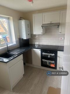 2 bedroom maisonette to rent, Probyn Close, Northampton, NN3