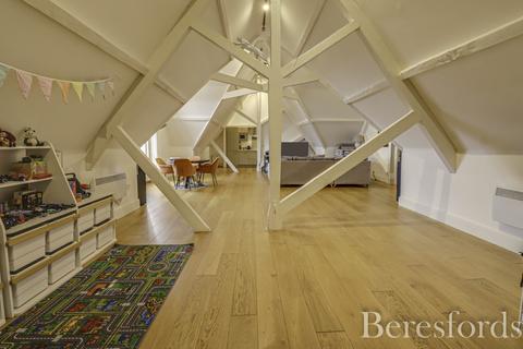 2 bedroom penthouse for sale, The Galleries, Warley, CM14