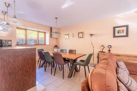 4 bedroom detached house for sale, Carmarthen Road, Kidwelly, Carmarthen, Carmarthenshire, SA17 5AH