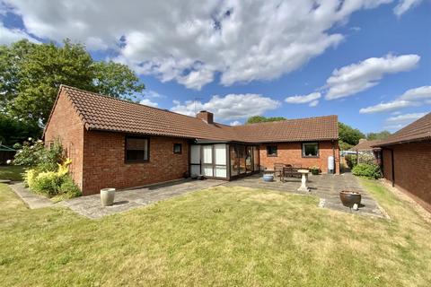 3 bedroom detached bungalow for sale, Daylesford Court, Downhead Park, Milton Keynes