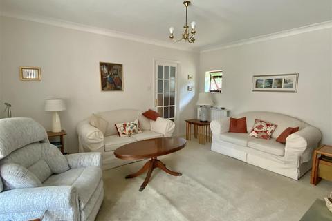 3 bedroom detached bungalow for sale, Daylesford Court, Downhead Park, Milton Keynes