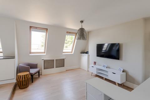 1 bedroom flat for sale, St. Lukes Road, Notting Hill, London