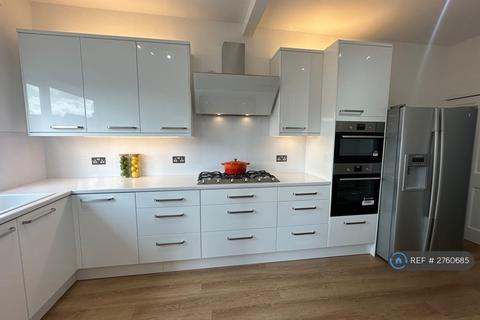 3 bedroom terraced house to rent, Berkeley Road North, Coventry, CV5