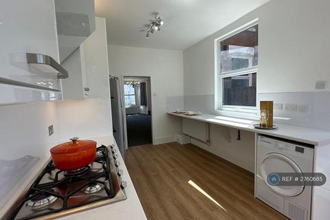 3 bedroom terraced house to rent, Berkeley Road North, Coventry, CV5