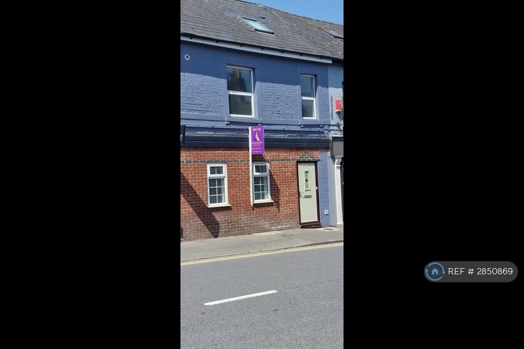 1 bedroom in a house share to rent