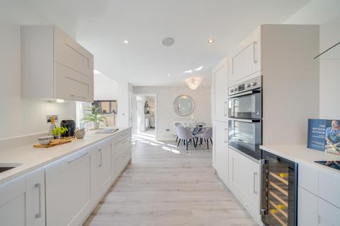 5 bedroom detached house for sale, Plot 77 - The Tollesbury, Plot 77 - The Tollesbury at De Maulay Manor, Butterfly Way, New Rossington DN11