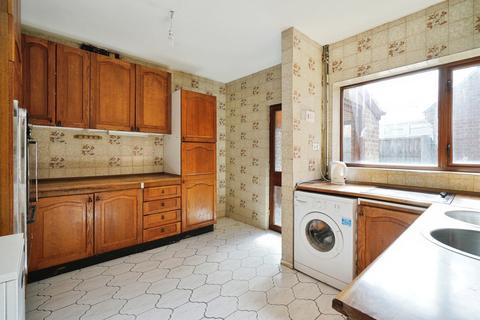 2 bedroom bungalow for sale, Hamilton Drive, Swadlincote, Derbyshire, DE11