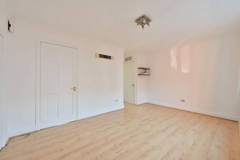 1 bedroom flat for sale, Mussenden Court, Watford, WD24