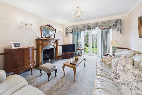 2 bedroom bungalow for sale, Tile Kiln Lane, Leverstock Green, HP3