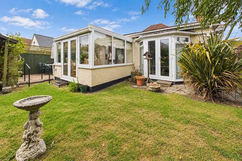 2 bedroom bungalow for sale, Tile Kiln Lane, Leverstock Green, HP3