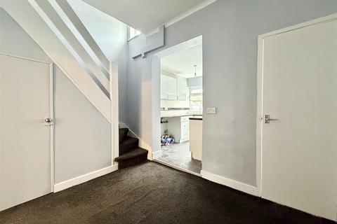2 bedroom terraced house to rent, Gloucester Street, Hull