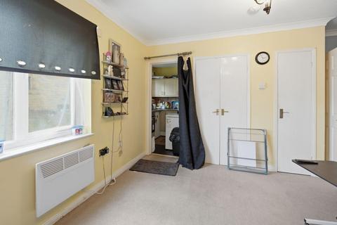Studio for sale, Butt Haw Close, Hoo ME3