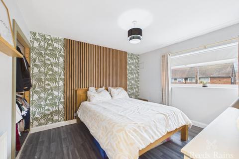 3 bedroom terraced house for sale, Glaisdale Grove, East Riding of Yorkshire HU9