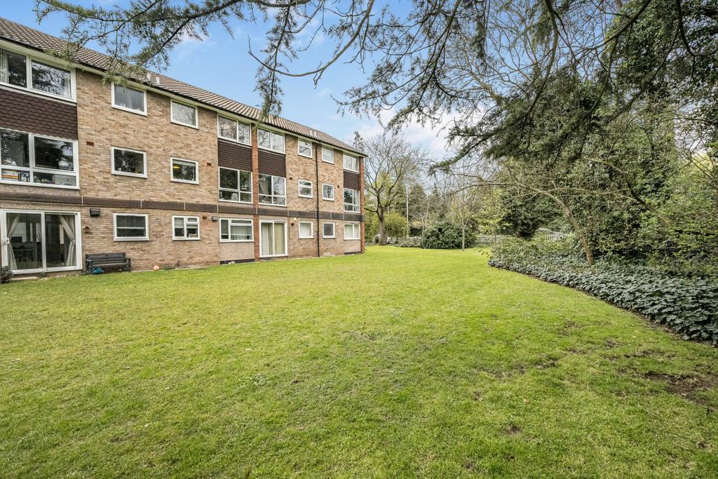 Apartment in Reading, Southcote