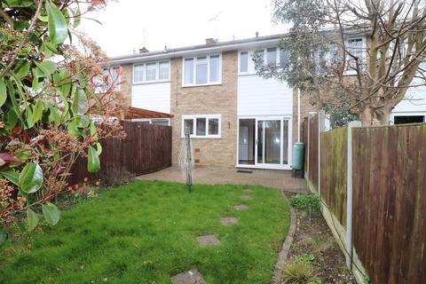 3 bedroom house to rent, Longtail, Billericay, CM11