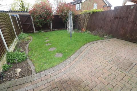 3 bedroom house to rent, Longtail, Billericay, CM11