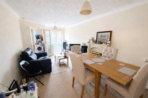 1 bedroom flat for sale, Culverley Road, London, SE6