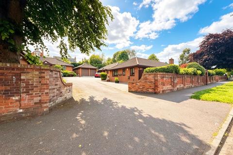 2 bedroom detached bungalow for sale, Conway Road, Carlton, Nottingham
