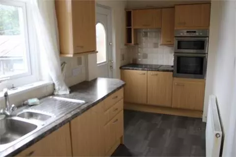 2 bedroom terraced house to rent – pohled 3
