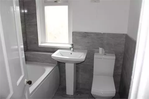 2 bedroom terraced house to rent – pohled 4