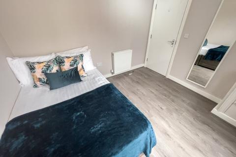 6 bedroom terraced house for sale, Gilroy Road,  L6 6BG,