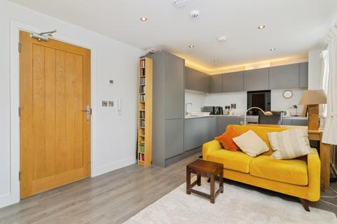 1 bedroom flat for sale, Parkers Way, Totnes, Devon, TQ9